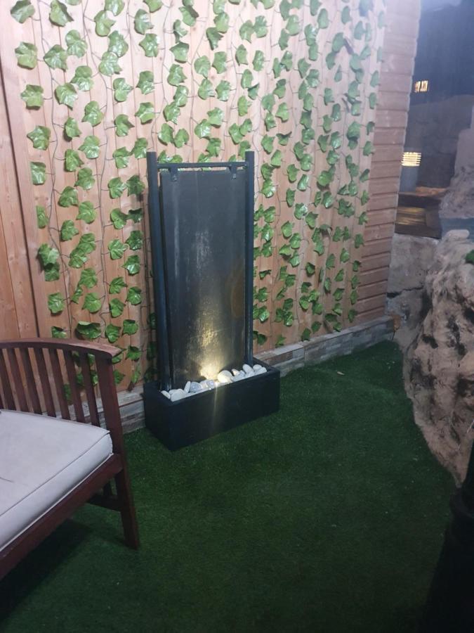 La Chocita De Invitados Hotel Vacarisses Kültér fotó